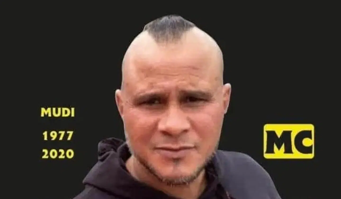 Natten til den 23. juli 2020 blev 42-årige Mohammad Al-Zerjawi, der var kendt under tilnavnet 'Frisør Mudi', dræbt med et knivstik i låret.