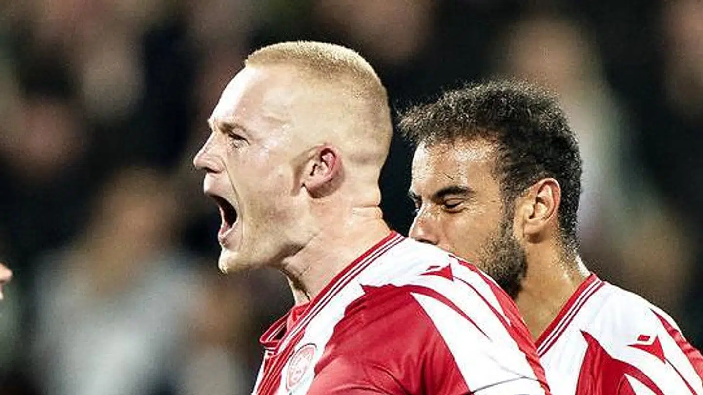 AaBs Rasmus Thelander har scoret til 1-0 mod OB. Efter et hjørnespark fra Iver Fossum og udtænkt af Rasmus Würtz og resten af AaB-staben: »Først og fremmest er det jo et fælles arbejde.«