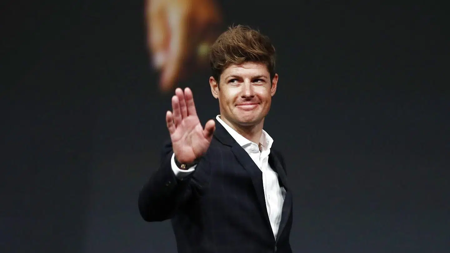 Jakob Fuglsang ved den storslåede Tour-præsentation i Paris.
