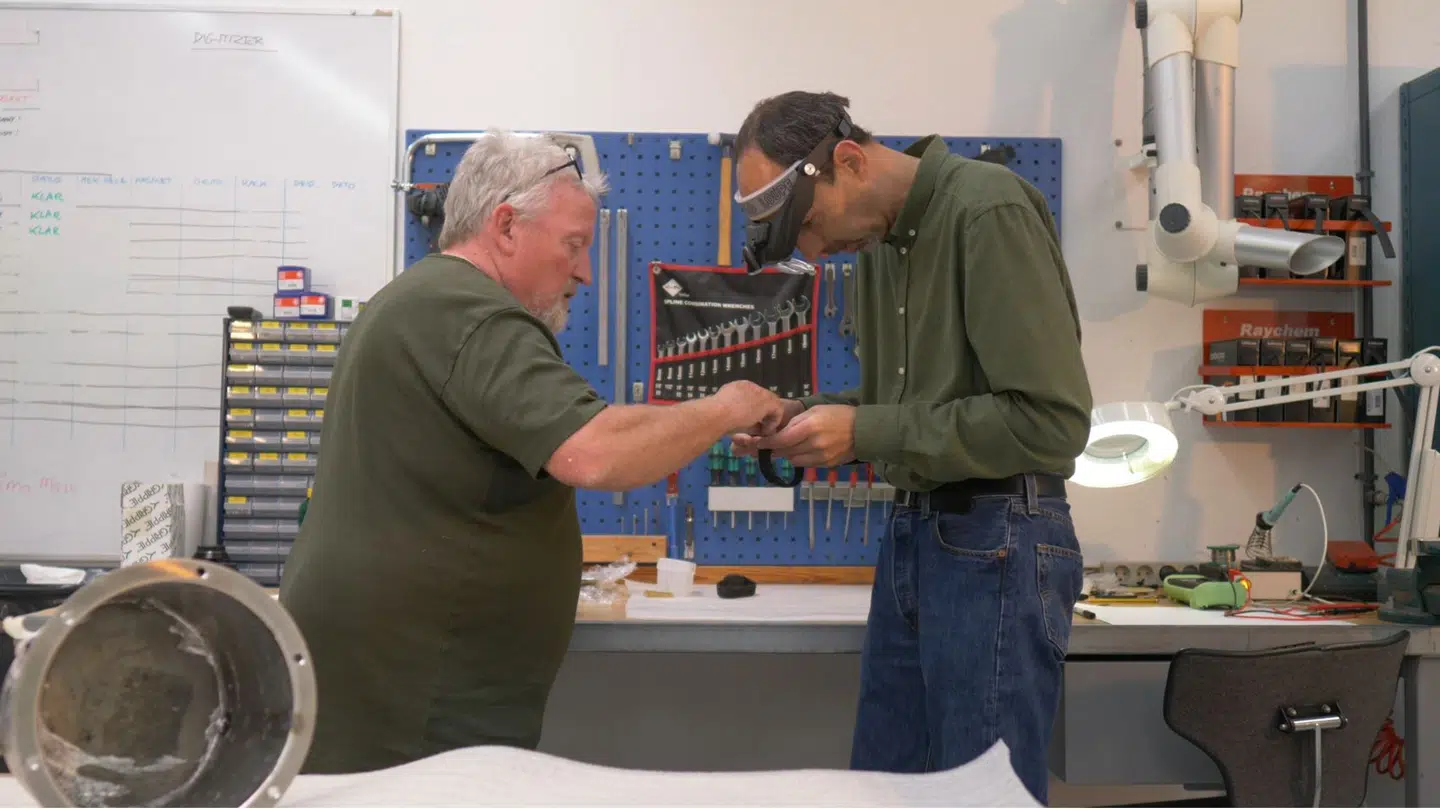 Finn Rasmussens ven Torben Juhl har været med til at udvikle Anti Tremor.