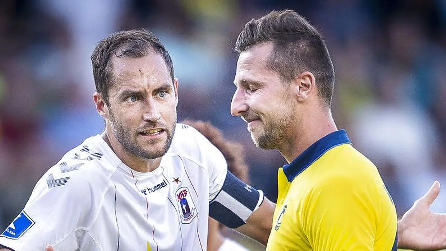 AGFs Niklas Backman og Brøndbys Kamil Wilczek i superligakampen mellem Brøndby-AGF på Brøndby Stadion, søndag den 25 august 2019