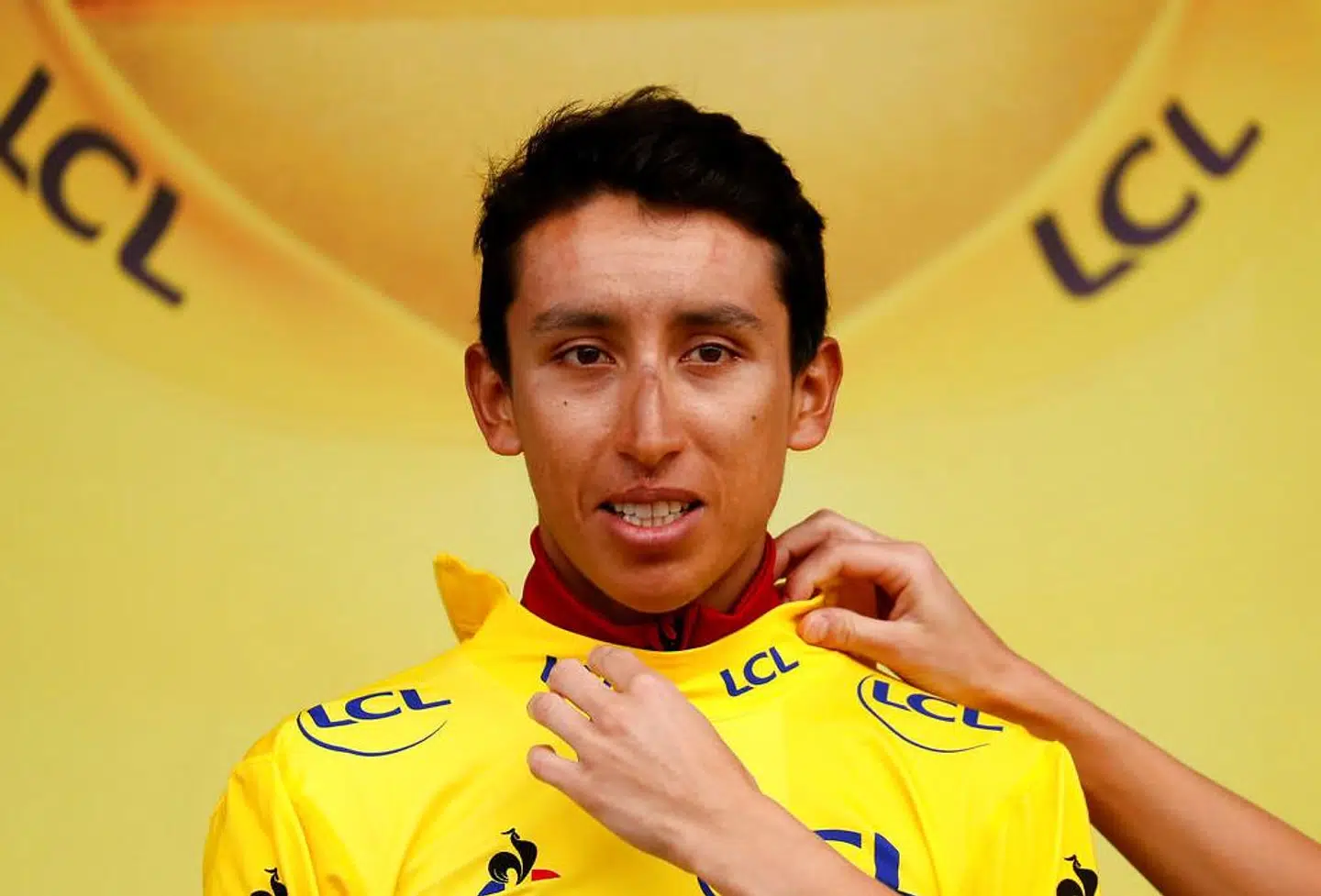 Egan Bernal er ny mand i gult.