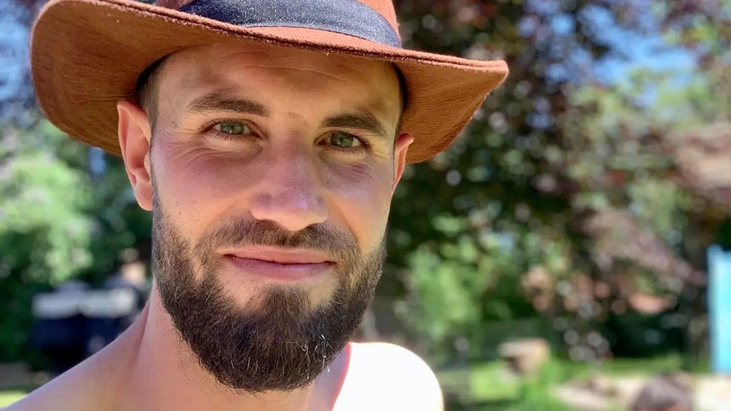 Christian Hansen elsker den nye brunsviger-creme. Foto: Privat