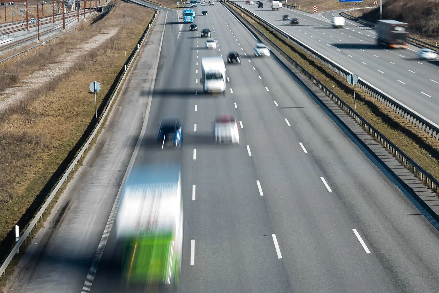 Trafikken på Køge Bugt Motorvejen er stigende. Blandt andet er der mere godstrafik end tidligere.