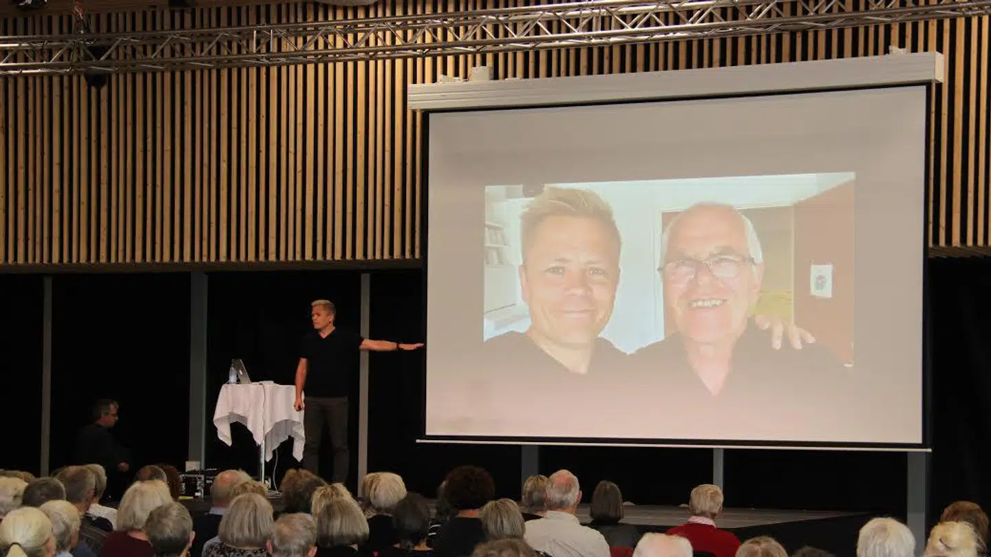 Kasper Friche holder mange foredrag om demens rundtom i landet. Foto: privat.