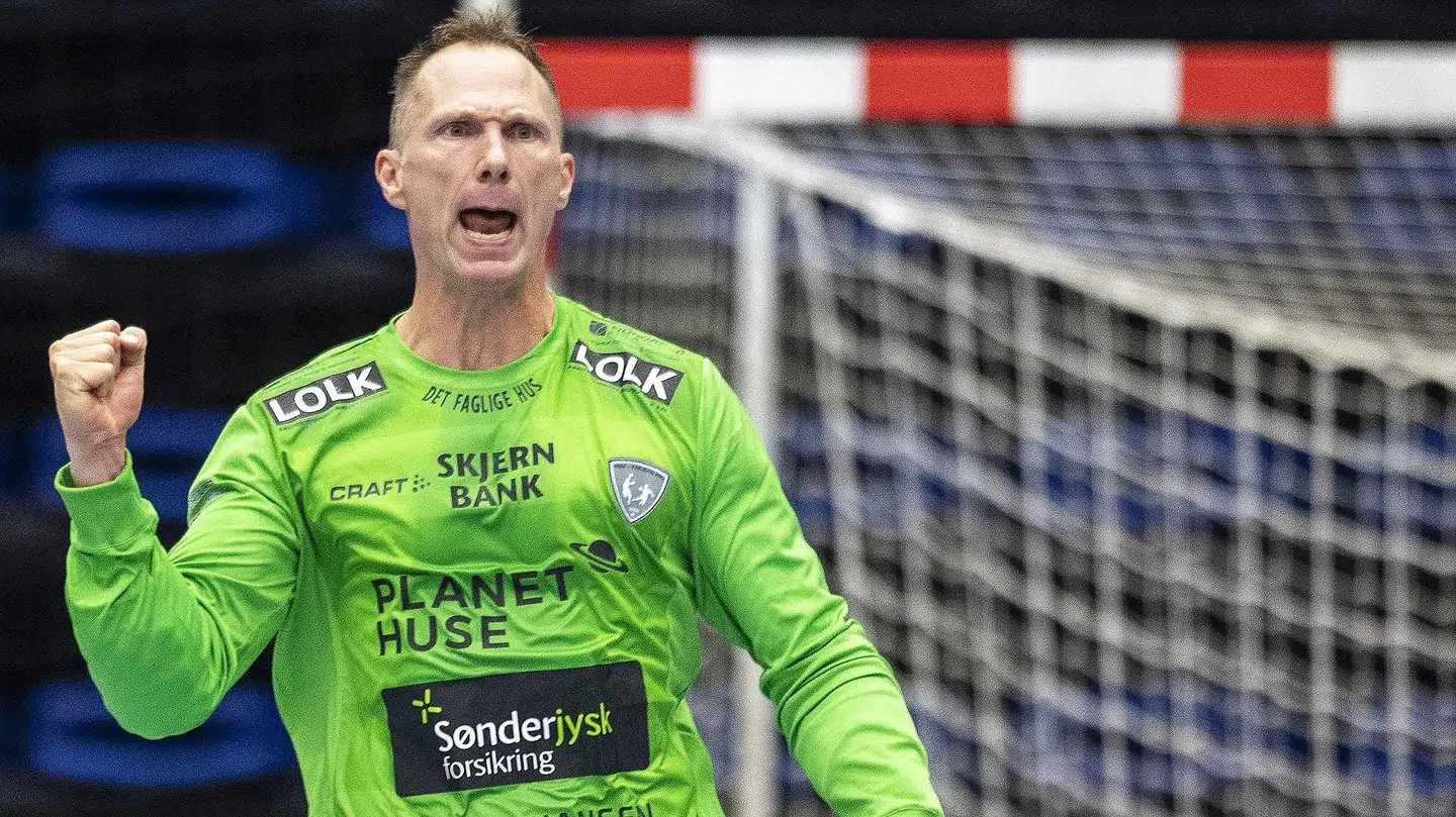 Efter 25 år på toppen: 45-årig målmand stopper | Håndbold | Sport | B.T.