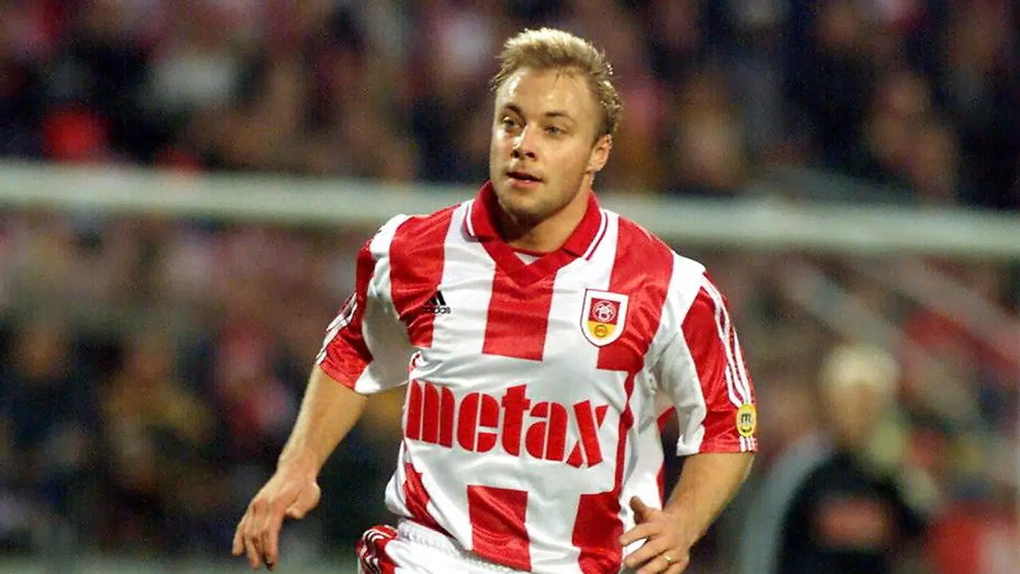 Anders Andersson fik ikke nær så meget omtale som midtbanemakkeren Ståle Solbakken - til gengæld gik han direkte fra AaB og til storklubben Benfica, samtidig med han var fast mand for det svenske landshold.