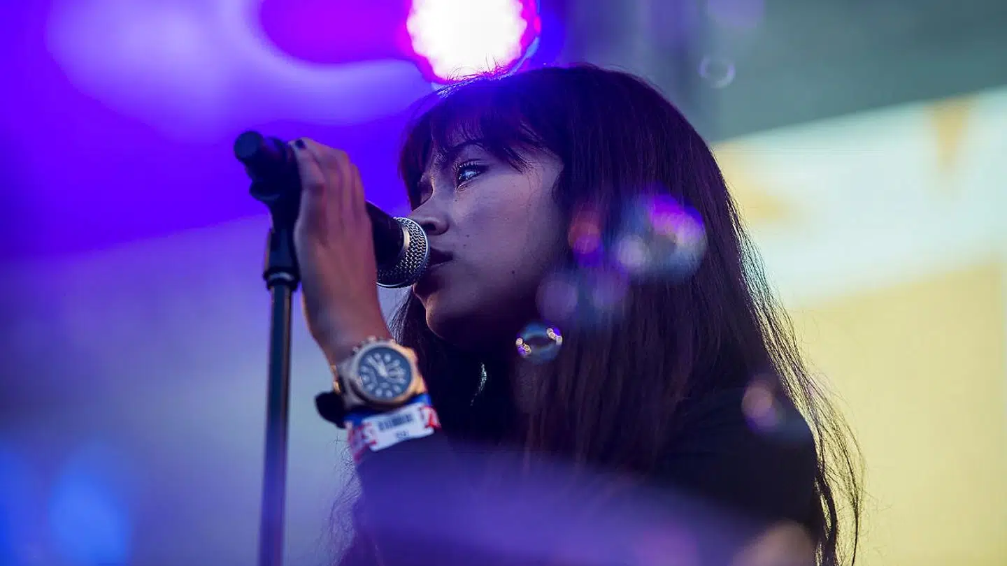 Kwamie Liv udgav sin første EP i 2014, og året efter optrådte hun på Apollo-scenen til Roskilde Festival.