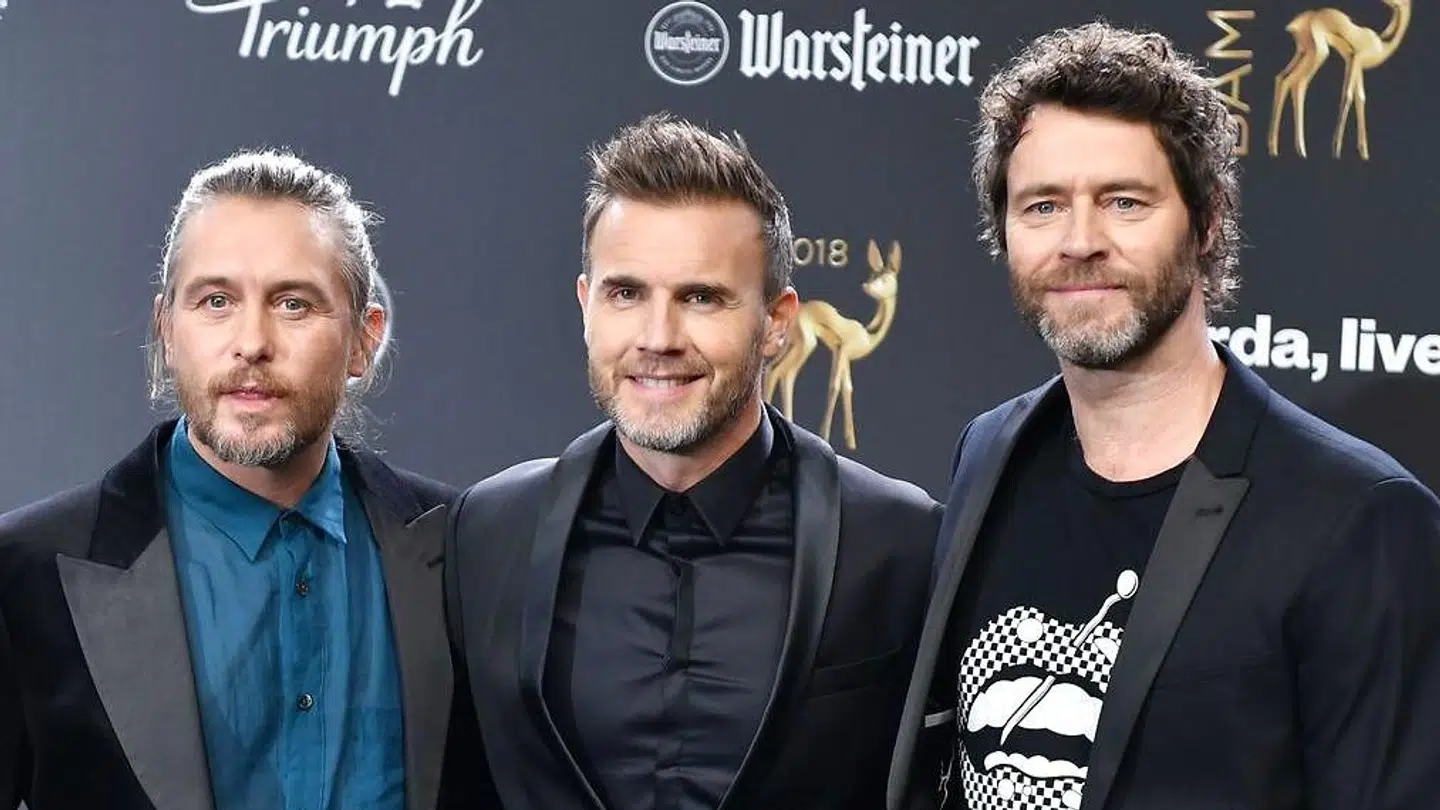 Først var de fem, heriblandt Robbie Williams. Så var de fire, og nu er Take That kun tre medlemmer tilbage: Mark Owen, Gary Barlow og Howard Donald.
