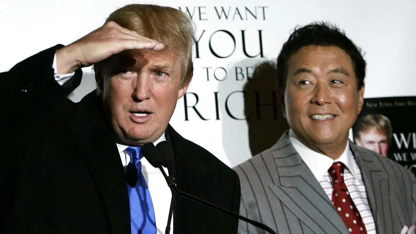 Arkivfoto af Donald Trump sammen med Robert Kiyosaki. Billedet stammer fra 2006.