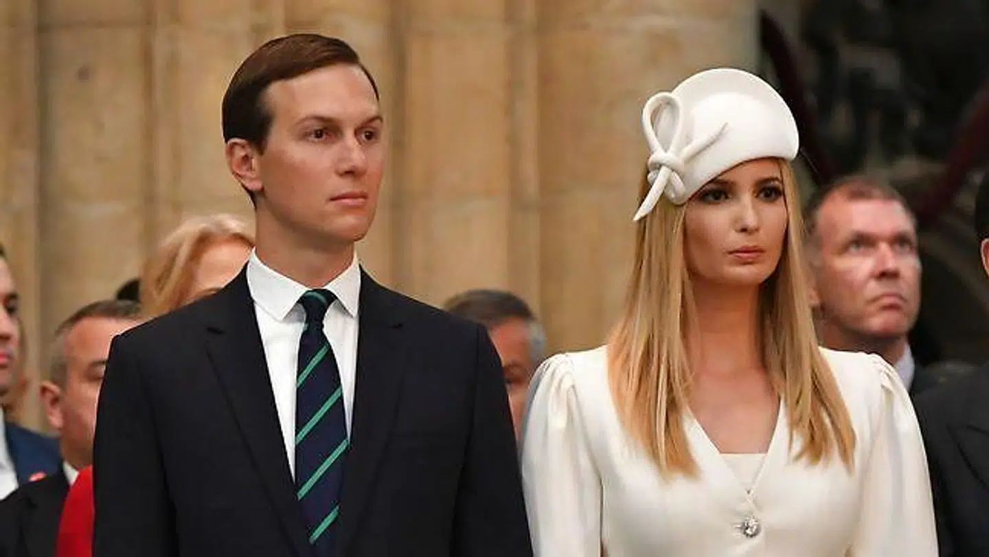 Jared Kushner og Ivanka Trump ses her ved besøget i London.