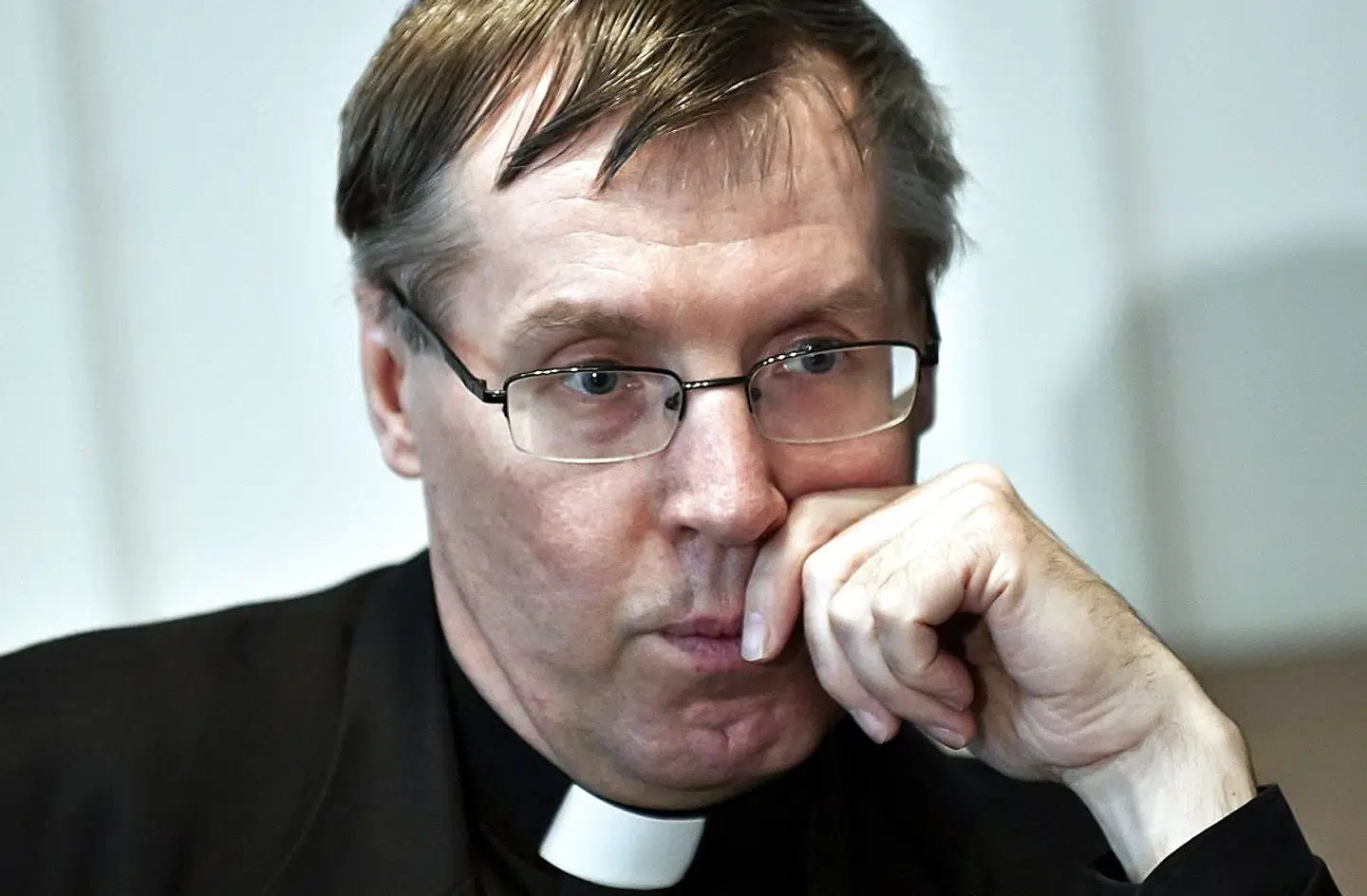 Den katolske kirkes biskop, Czeslaw Kozon, siger, at tilgivelse for det enkelte offer kan være meget svært
