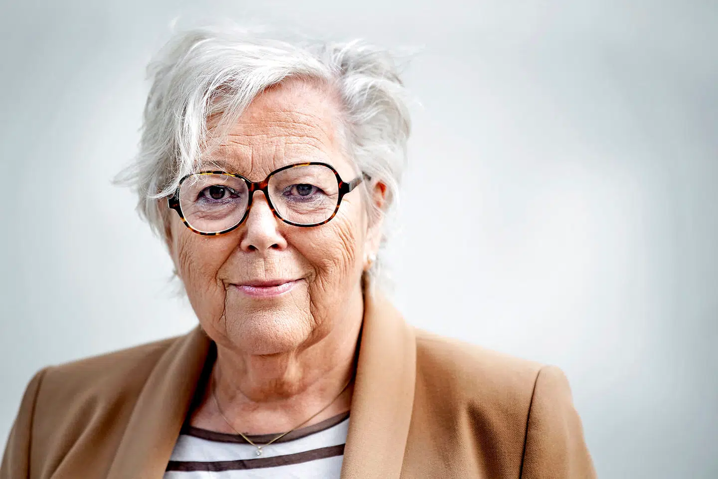 Kirsten Lindberg Andersen, forperson for Ørestad Parkeringsforening, kæmper for billigere parkering til beboerne i Ørestaden, der i øjeblikket betaler en højere pris for en parkeringslicens, end i resten af byen.