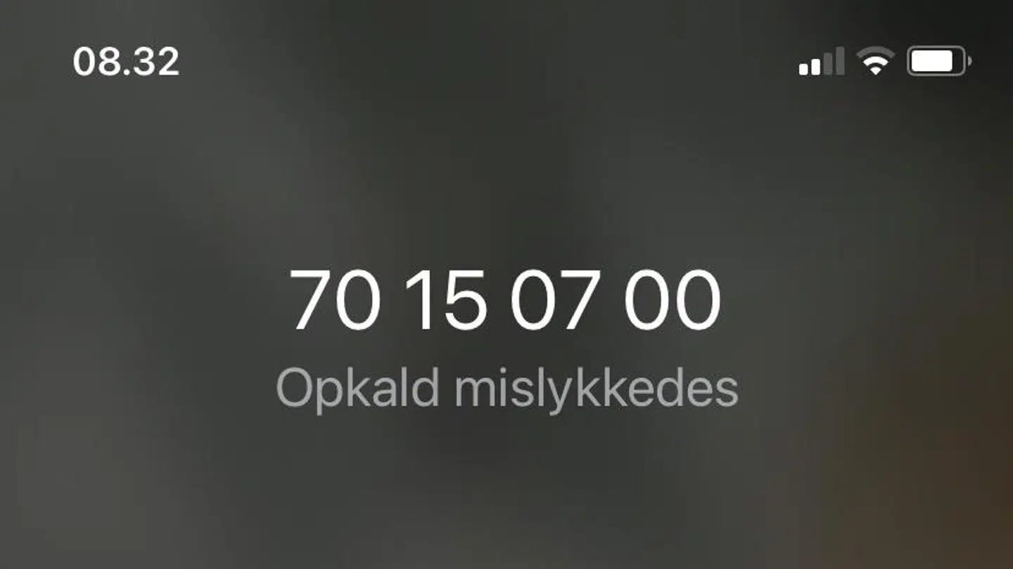 Efter at have ventet i lange telefonkøer fredag og lørdag oplevede Camilla, at forbindelsen til lægevagten blev helt afbrudt søndag morgen.