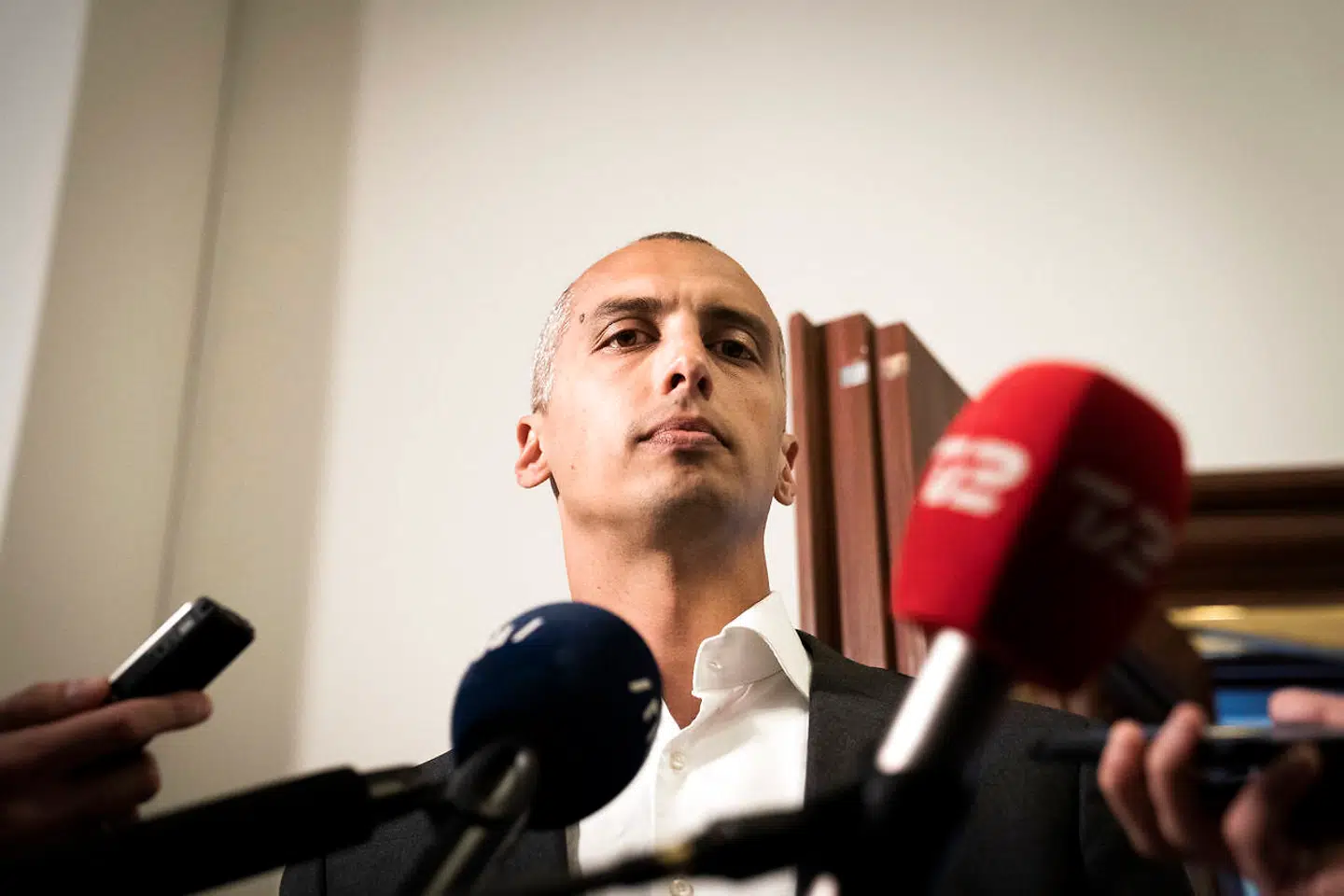 I ny karakerbog er udlændinge- og integrationsministeren Mattias Tesfaye røget fra en plads som nummer fire i seneste karakterbog i december og nu næsten helt i bunden som nummer 17 ud af i alt 20 ministre. (Foto: Emil Helms/Ritzau Scanpix)