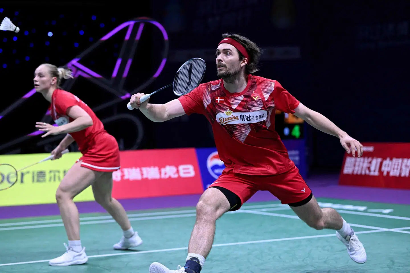 Mathias Christiansen og Alexandra Bøje indledte kvartfinalen mod Malaysia med et nederlag. Det lykkedes aldrig Danmark at kæmpe sig tilbage. Wang Zhao/Ritzau Scanpix