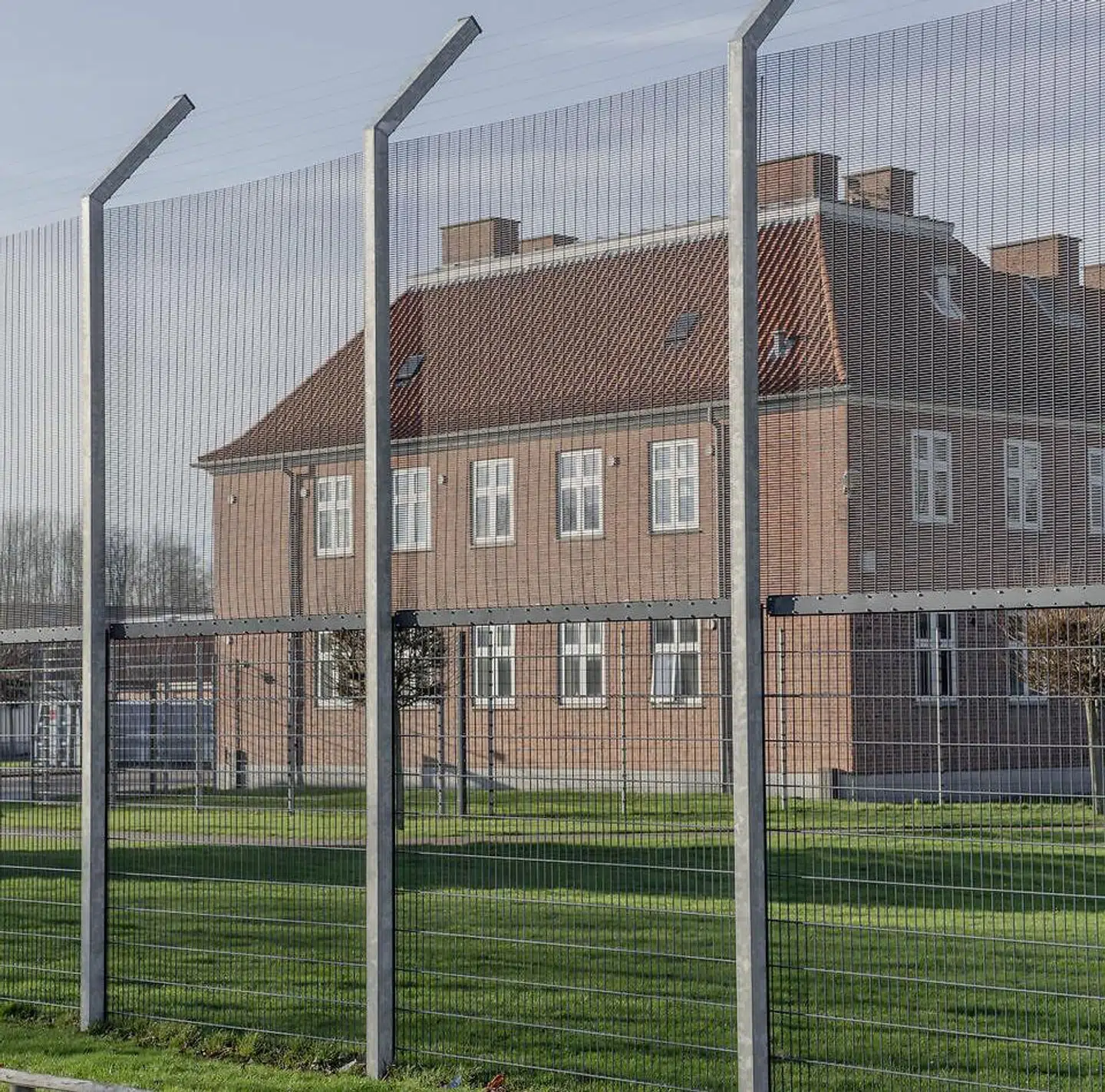 Kofoedsminde huser omkring 90 voksne, udviklingshæmmede beboere, som har fået en dom, eller som er idømt en foranstaltning i et åbent eller sikret miljø.