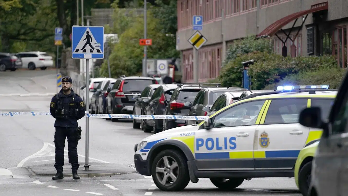 Politiet havde torsdag eftermiddag afspærret området omkring et plejecenter i Olivedal-området i Göteborg på grund af eksplosionsfare.