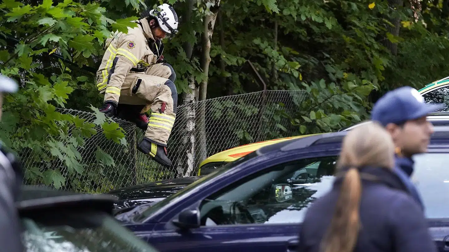 Politiet havde torsdag eftermiddag afspærret området omkring et plejecenter i Olivedal-området i Göteborg på grund af eksplosionsfare.