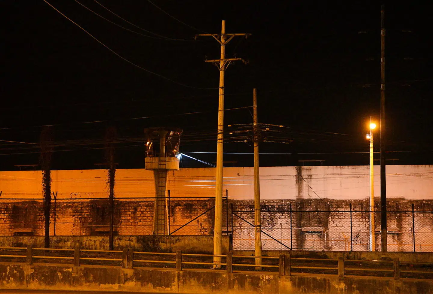 Penitenciaria del Litoral er et landets største fængsler.
