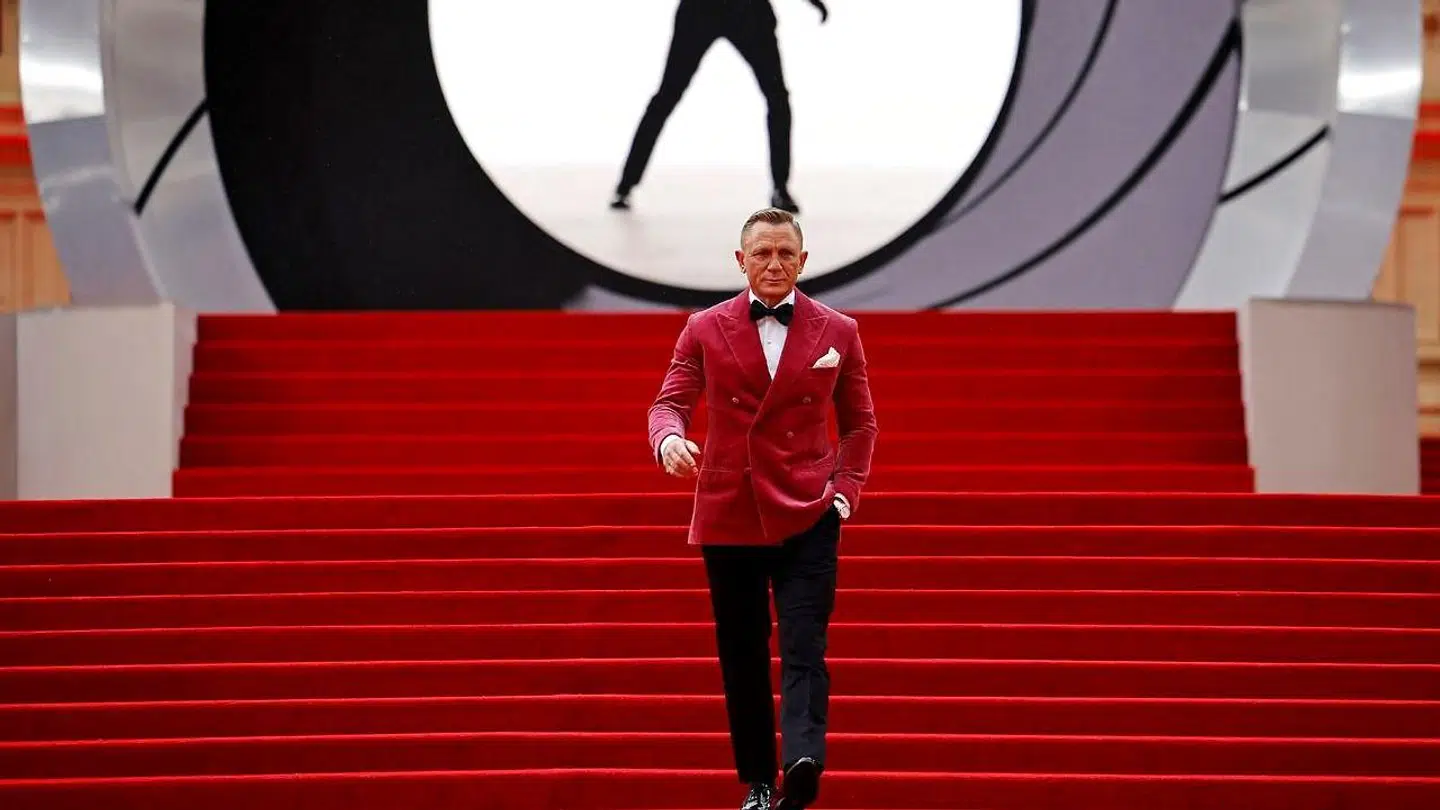 Daniel Craig til verdenspremieren i Royal Albert Hall i London.