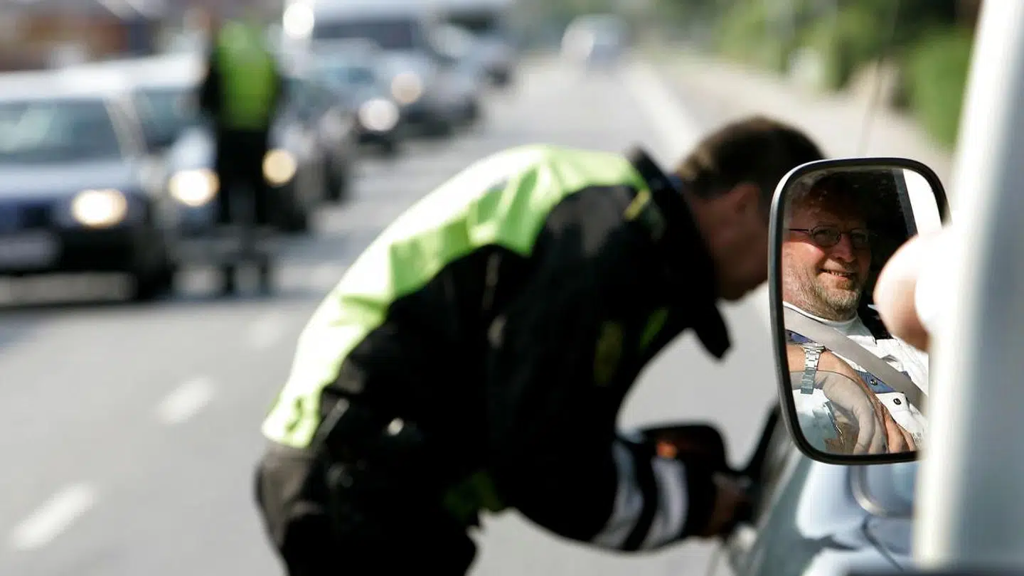 For tredje år i træk ser det ud, at antallet af sigtelser for 'håndholdt mobiltelefon' stiger. (Arkivfoto)