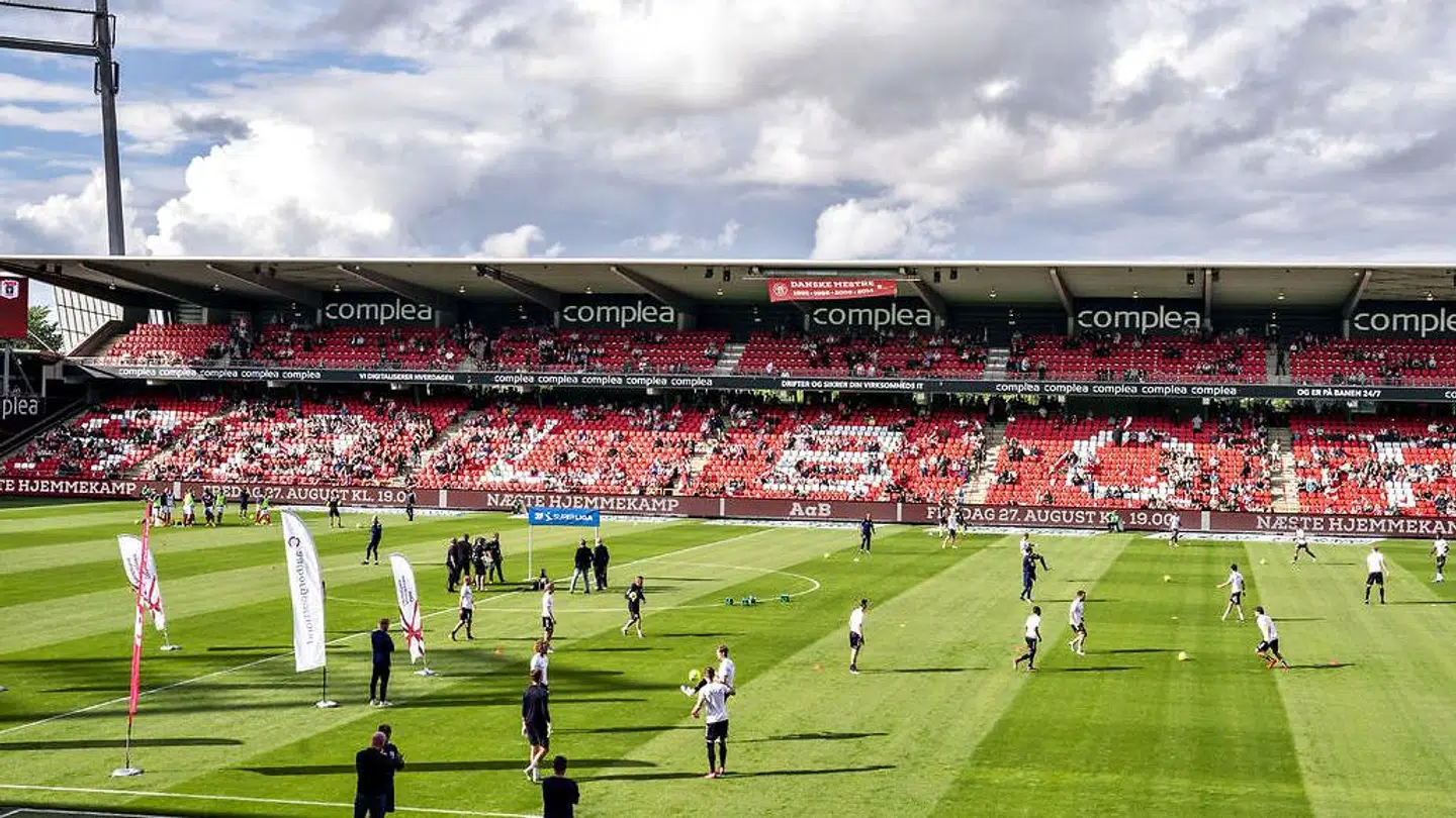 Det bliver Aalborg Stadion, der skal agere hjemmebane for Aalborg Freja, når serie 1-klubben møder Brøndby i pokalturneringens 1/8-finale. Men eventyret kan ende med at koste dem penge.