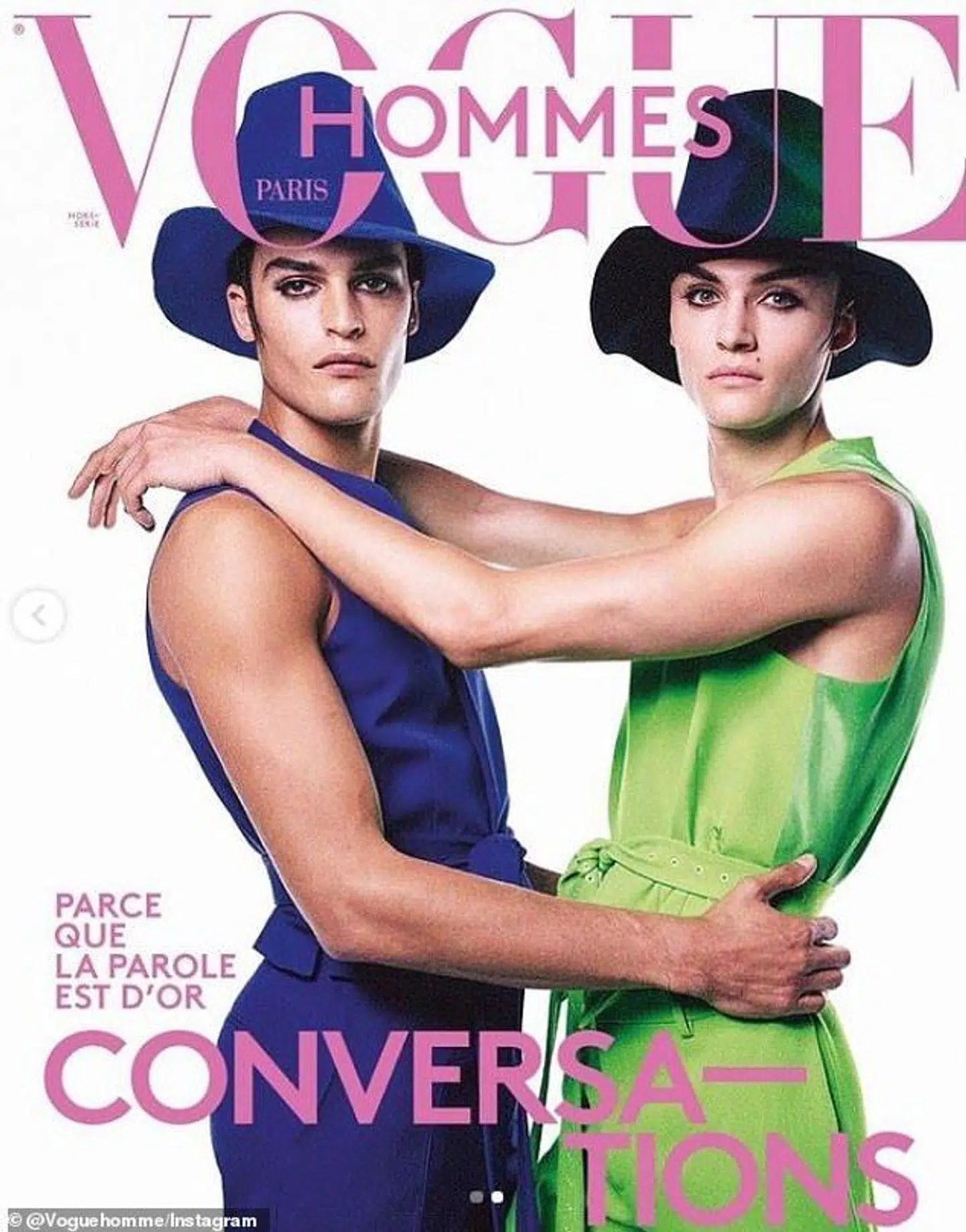 Mingus Reedus' anholdelse skete blot en uge efter, han for første gang var på forsiden af modemagasinet Vogue. Her ses han til højre for modellen Parker Van Noord i Vogue Hommes Paris' efterår/vinter-nummer 2021/2022.