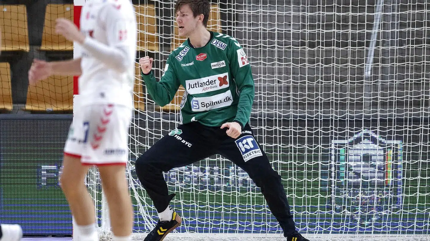 Aalborg Håndbolds målmand Simon Gade fik reddet 33 procent af alle bolde, mens målmand for Aarhus Skanderborg Nichlas Ludvigsen reddede 25 procent af boldene.