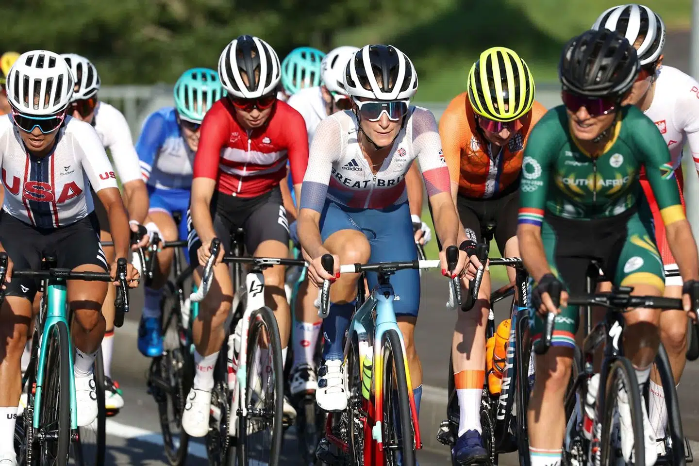 Cecilie Uttrup Ludwig (i rødt) deltog også i sommerens OL-løb i Tokyo.
