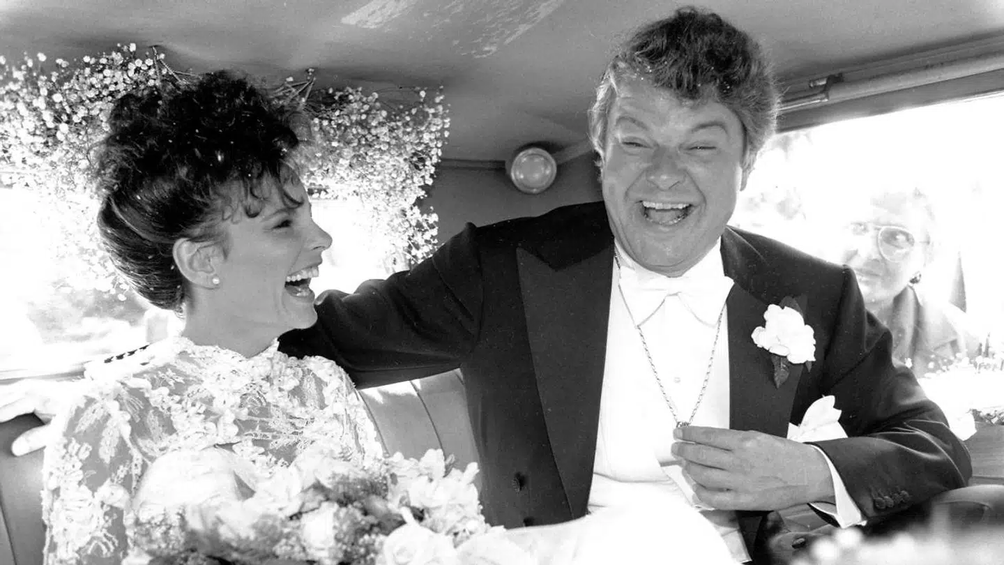 Det var også Tage Frandsen, der satte hår på Janni Spies, da hun i 1988 blev gift med Christian Kjær.
