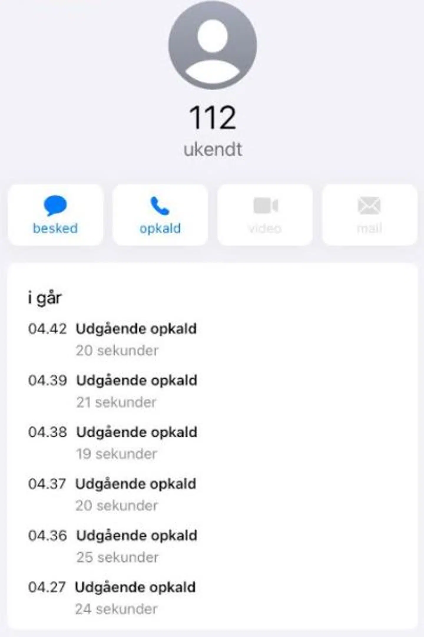 En iPhone, der lå i en taske bag på en cykel, ringede 112 seks gange på få minutter.