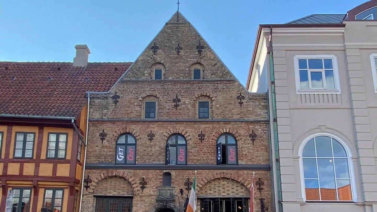 Et magasin kom i sin tid til at bytte rundt på nogle billedtekster.