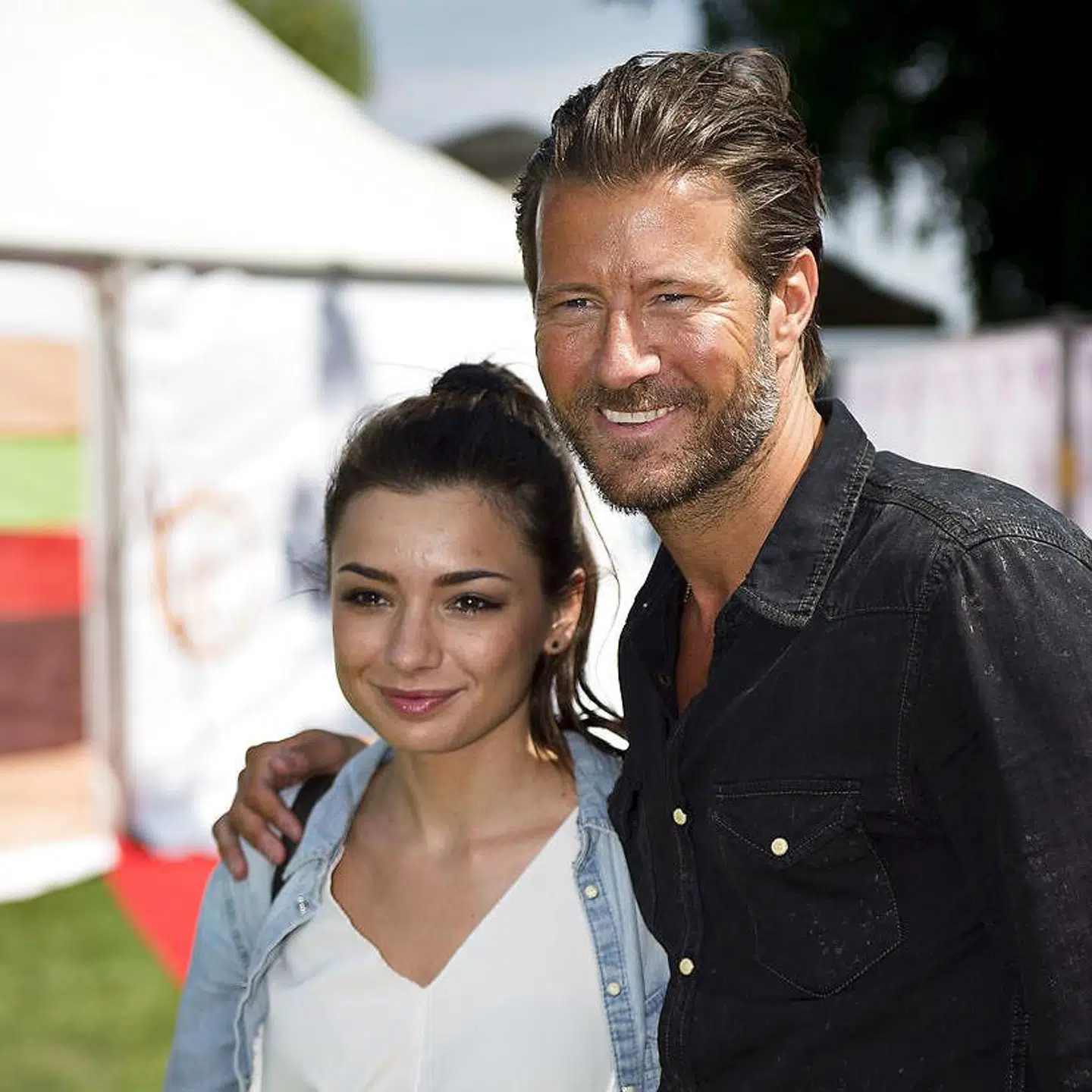 Frederik Fetterlein og Andrea Tolic til 'Vi elsker 90'erne'-fest i Rødovre.