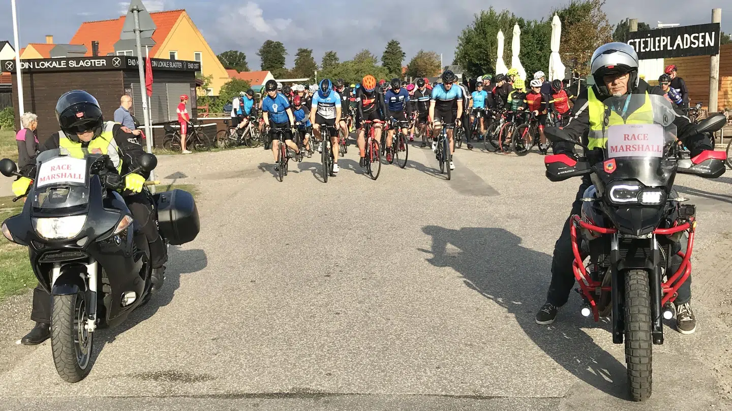 104 cykelryttere var i år mødt op til Værtens Mindste Broløb.