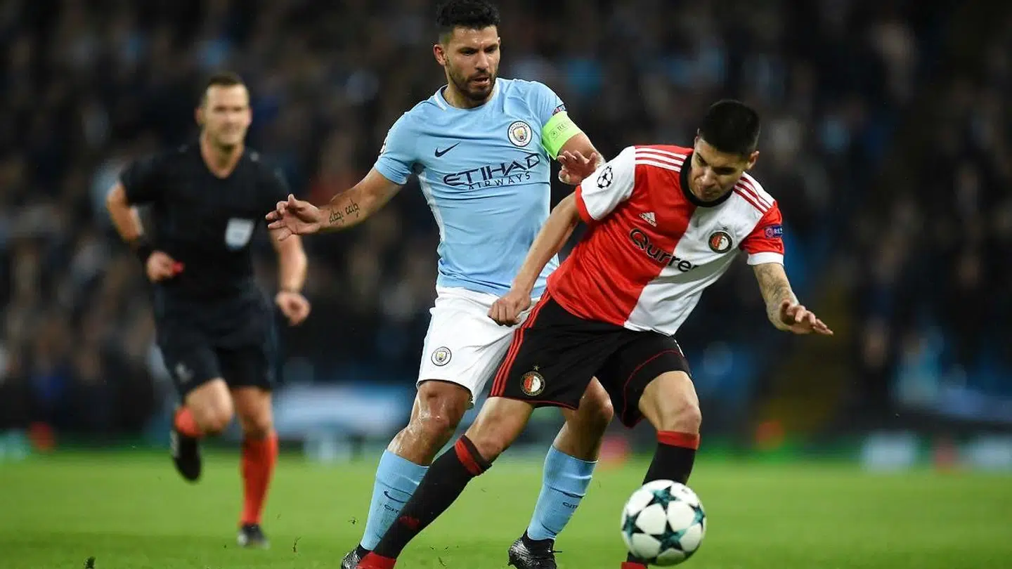 Kevin Diks har tidligere spillet for både Vitesse og Feyenoord (billedet) i hjemlandet, Holland.