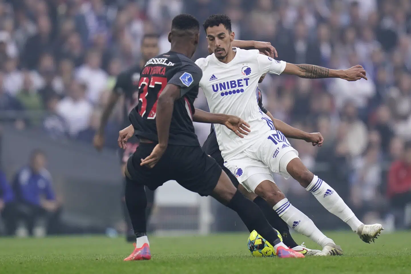 Superligakampen mellem FC København og FC Midtjylland i Parken , søndag den 19. september 2021.