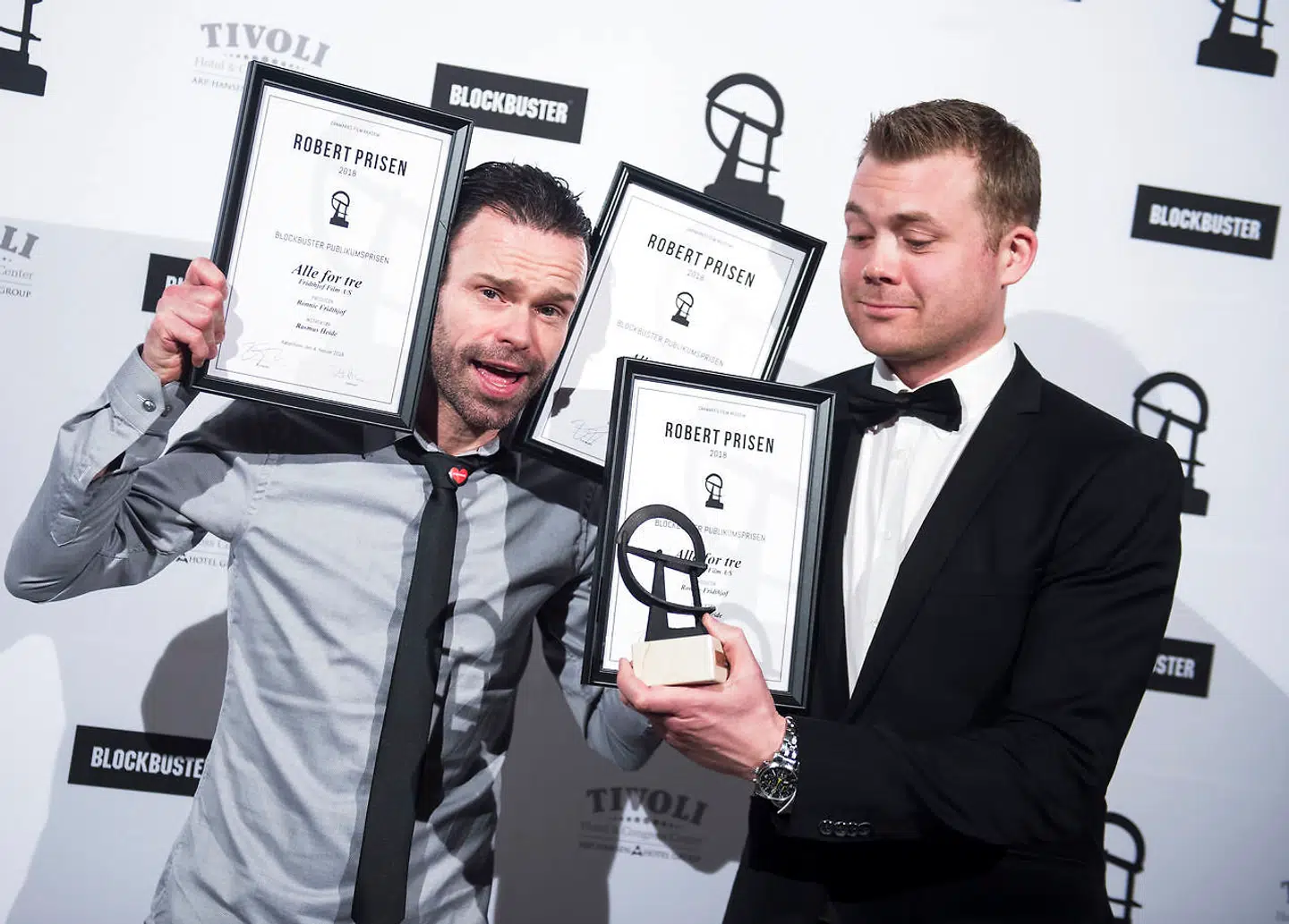 'Alle for tre' modtog ved Robert-prisen i 2018 'Blockbuster Publikumspris'.