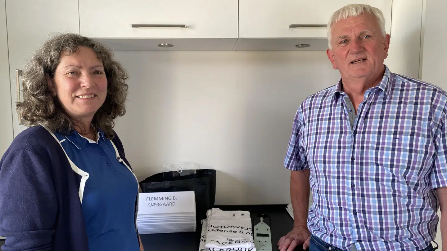 Lene og Erland Bechgren er klar til borgermøde i det sydlige Odense torsdag aften. De forventer, at der kommer flere hundrede mennesker.