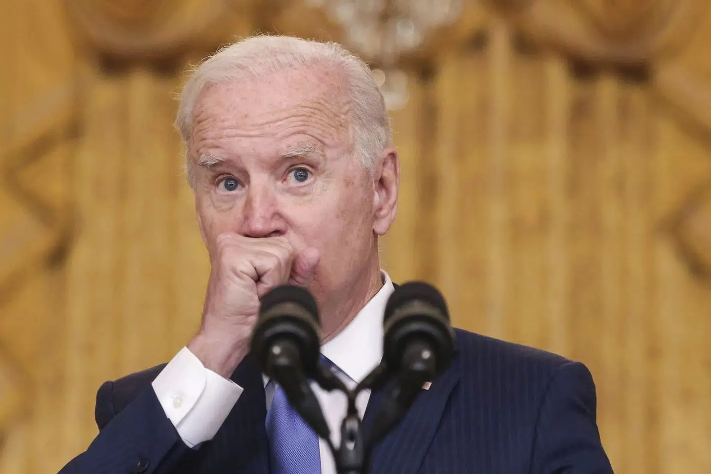 Host, host, host. Joe Biden hoster lige endnu engang.