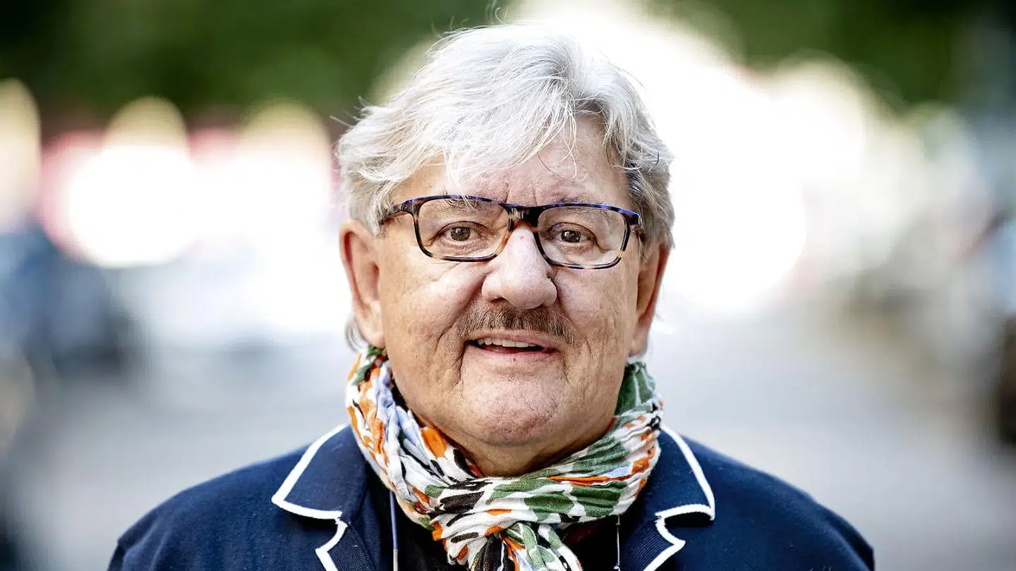 Kendisfrisøren Tage Frandsen fik sit gennembrud, da han satte hår på Janni Spies, da hun skulle giftes. Siden har de været bedste venner.