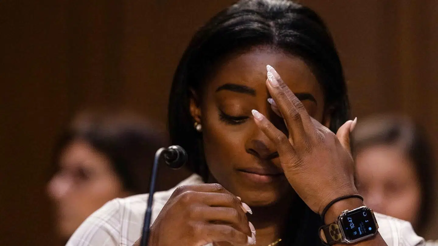 Simone Biles var dybt berørt, da hun skulle vidne.