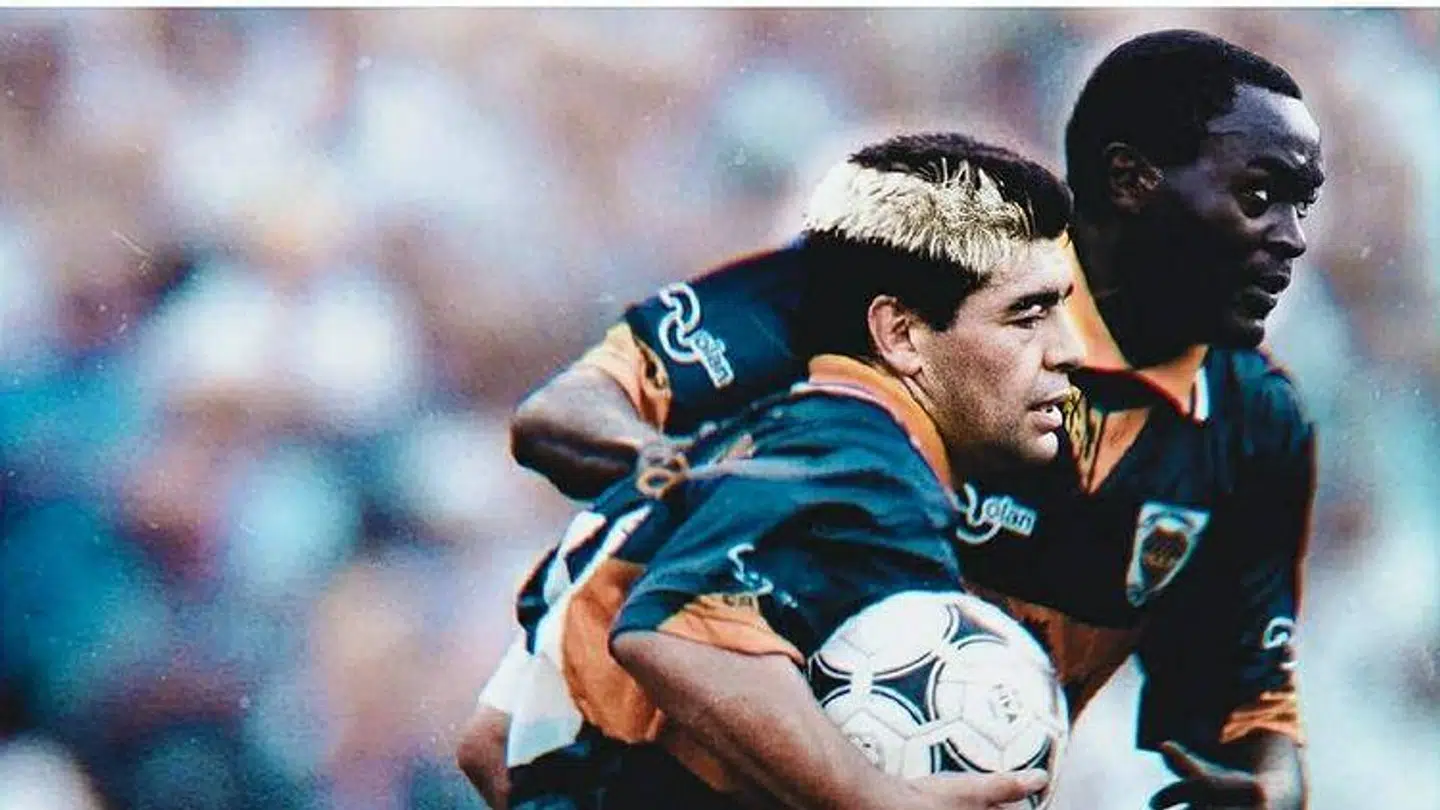 Diego Maradona bestemte selv, hvem han ville spille sammen med i Boca Juniors. Og han valgte Alphonse Tchami, fortæller sidstnævnte selv, der lærte en masse af makkerskabet.