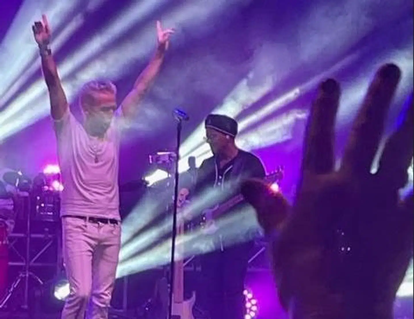 Der var fuld knald på både Helmig og band.