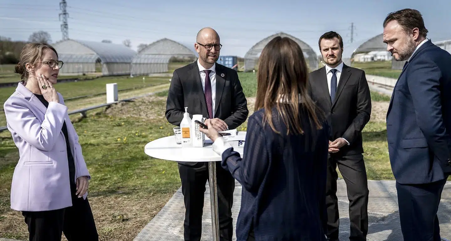 Fødevarer, landbrug og fiskeriminister Rasmus Prehn, klima-, energi- og forsyningsminister Dan Jørgensen, Miljøminister Lea Wermelin og Erhvervsminister Simon Kollerup før præsentation af grønt landbrugsudspil tilbage i april måned