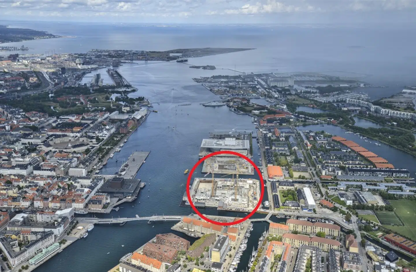 Her ses et luftfoto over Christansholm, hvor man kan se, hvordan byggeriet ser ud i øjeblikket.