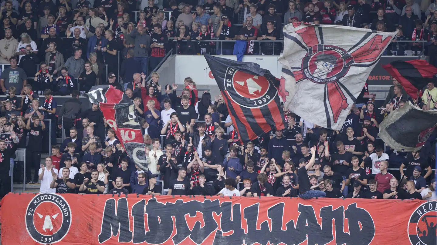 FC Midtjyllands fans bliver frarådet at tage på Brøndby Stadion.