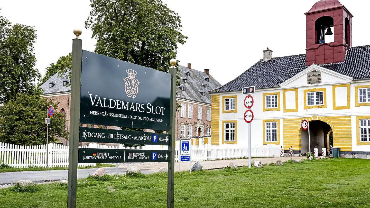 Valdemars Slot har været i familien Iuel-Brockdorffs eje i 11 generationer.