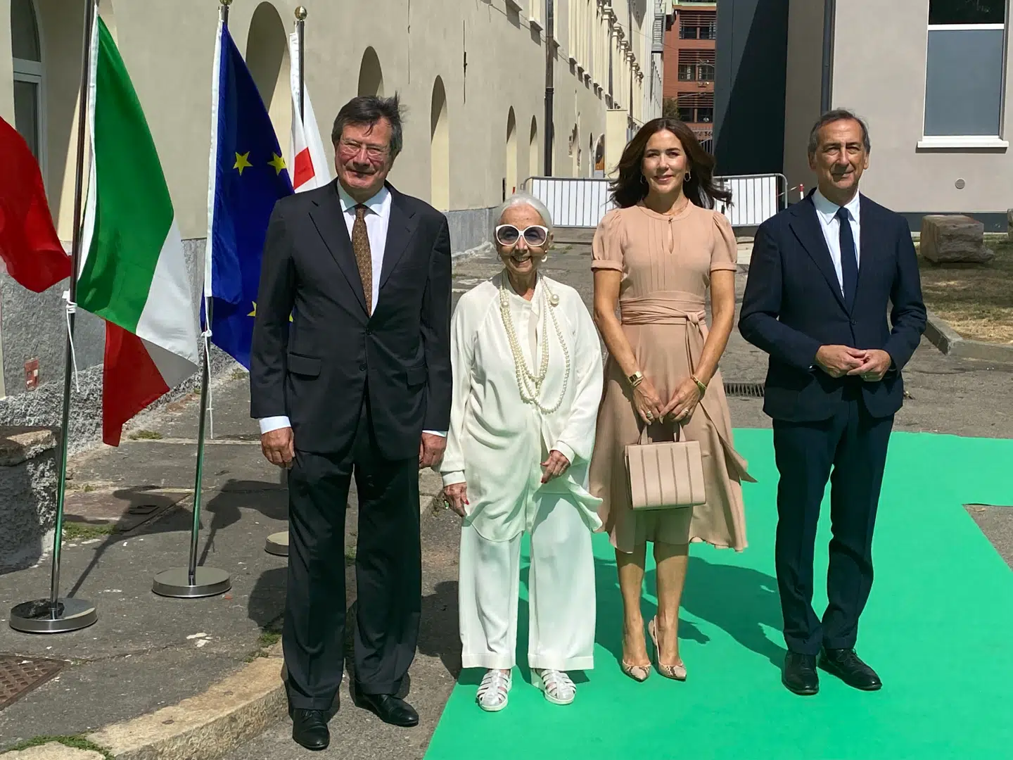 Kronprinsessen mødtes med det italienske design-ikon Rossana Orlandi og Milanos borgmester, Guiseppe Sala.