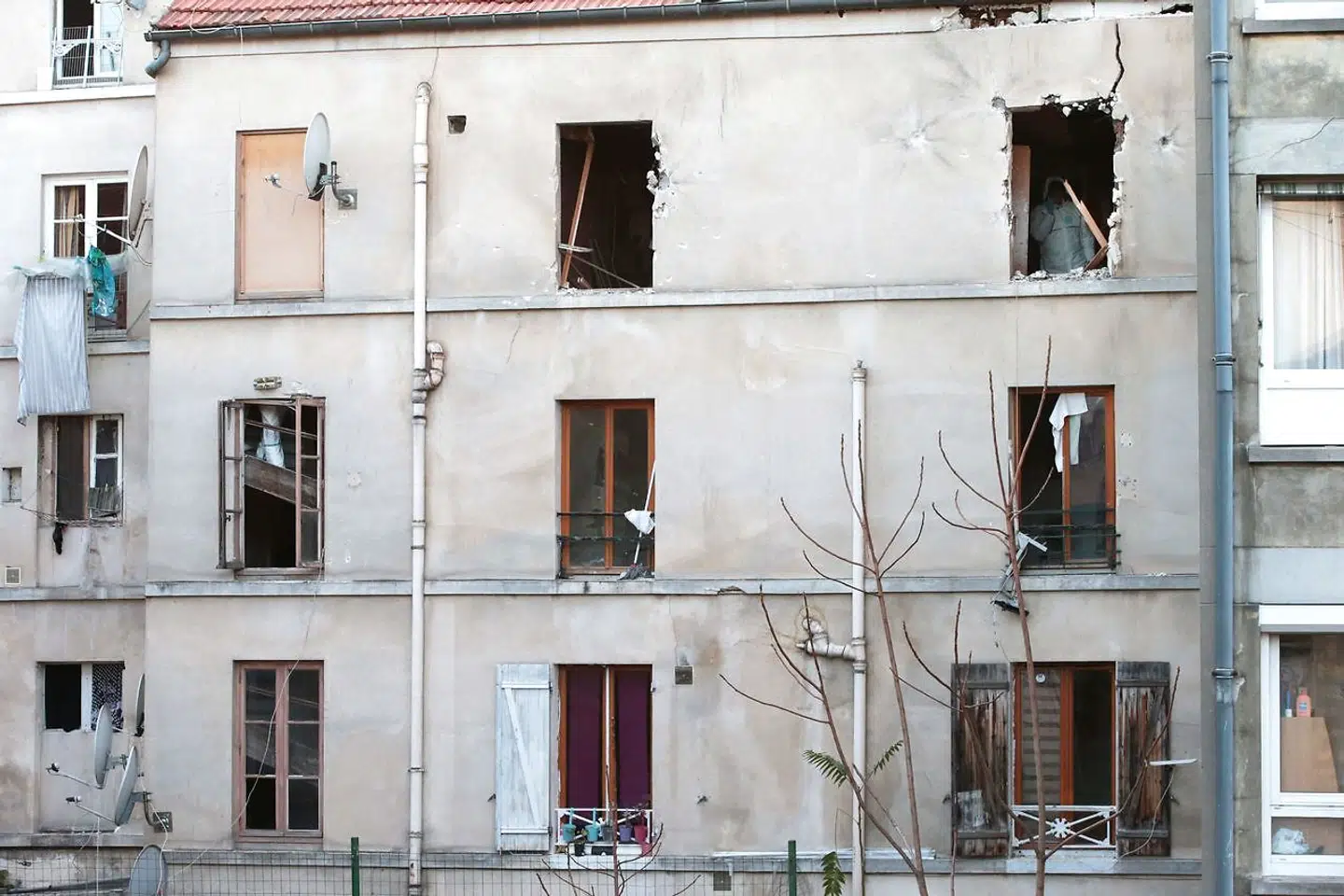 Bygningen i Saint Denis, som politiet stormede.